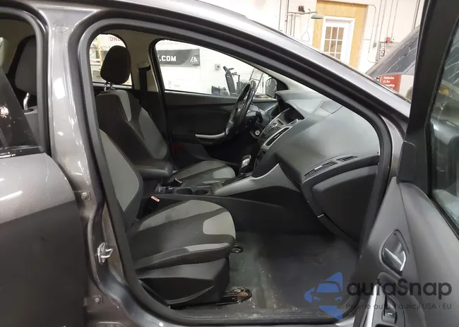 1FAHP3K29CL160210: 41333685