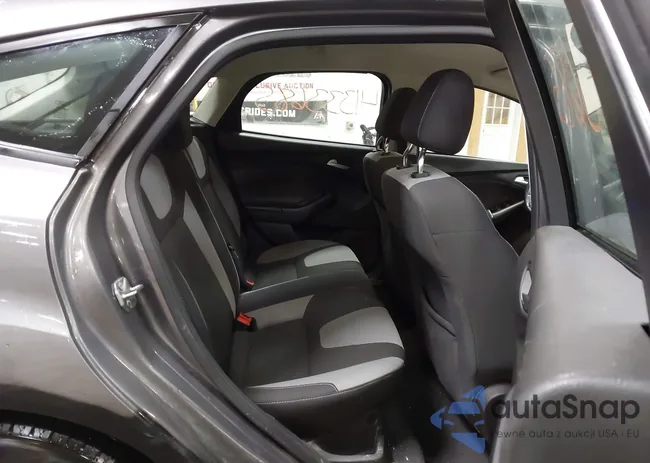 1FAHP3K29CL160210: 41333685