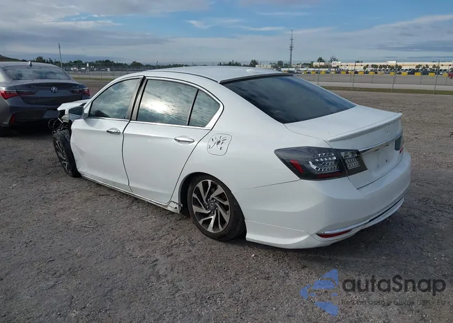 1HGCR2F85GA109863: 41335597