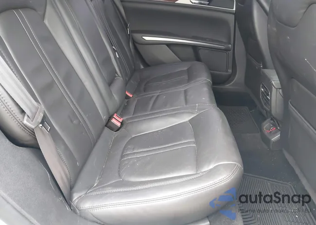 3LN6L2G99ER808853: 41337248