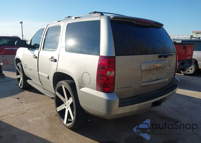 1GNFC13C48R278136: 41338734