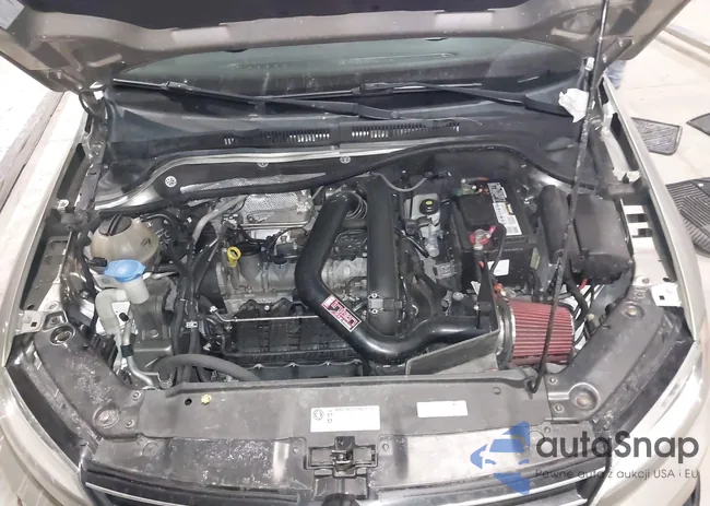 3VW267AJ2GM240176: 41342781