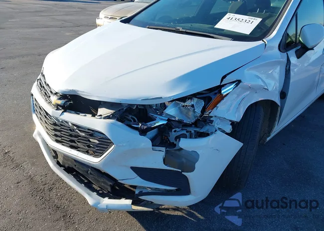 1G1BC5SM2J7187675: 41352321