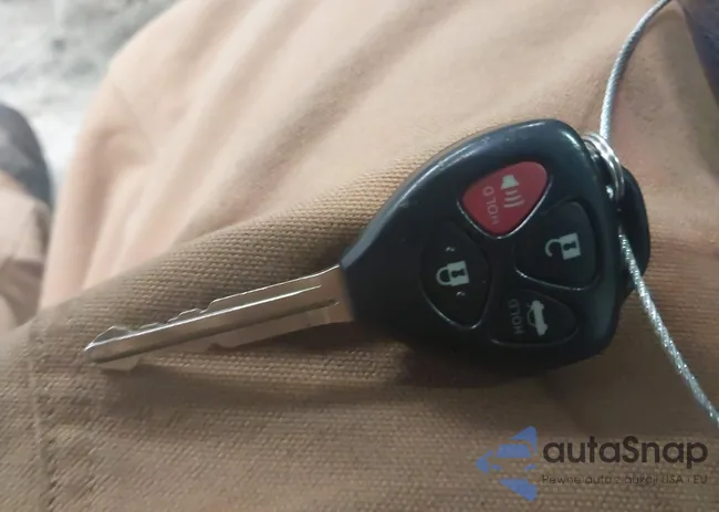 2T1BU4EE9BC709351: 41352436