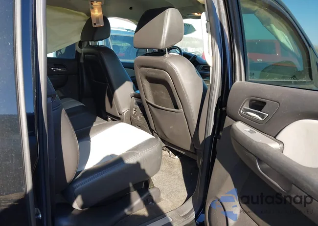 3GNFK12388G277575: 41352790