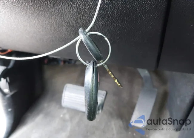 1GNFC13J68R143447: 41356977