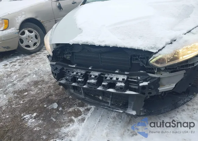 1FADP3J27FL333002: 41361381