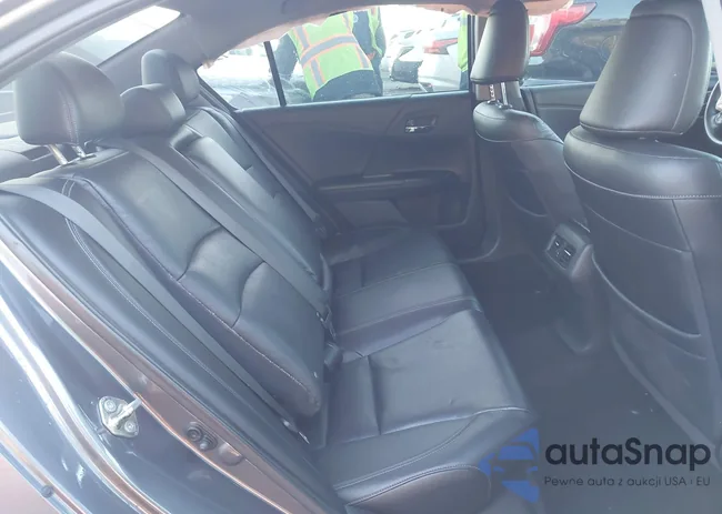 1HGCR2F82FA123699: 41363218