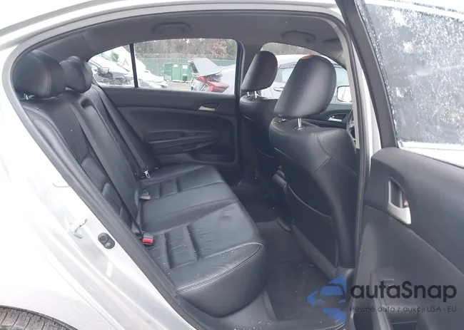 1HGCP2F69BA063662: 41365274