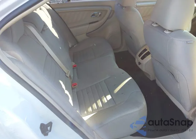 1FAHP2D82HG132440: 41367146