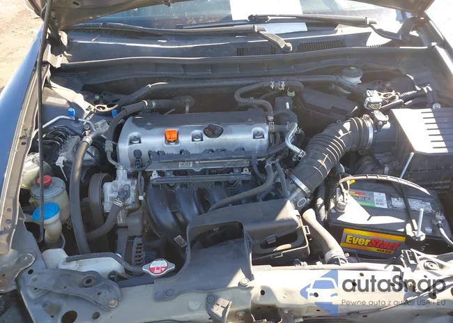 1HGCP2F81BA104769: 41367518