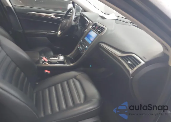 3FA6P0CD5LR186813: 41367576