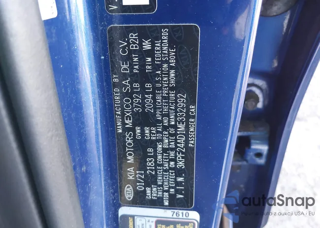 3KPF24AD1ME332992: 41367918