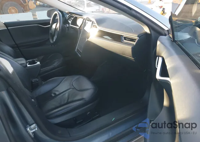 5YJSA1CP4DFP23684: 41368975