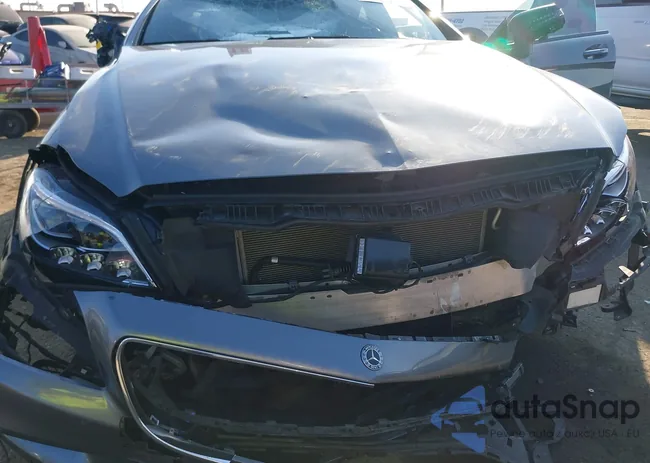 WDDLJ7DB8JA204030: 41368540