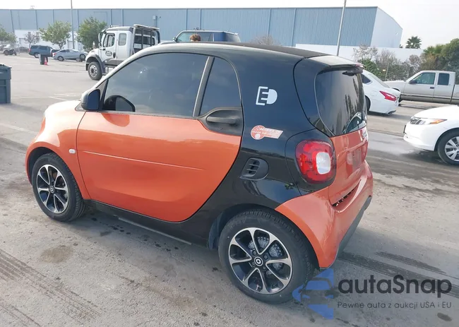 WMEFJ9BAXHK230583: 41368721