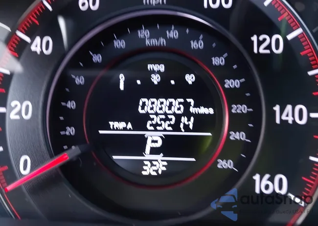 1HGCR2F50HA142504: 41370077