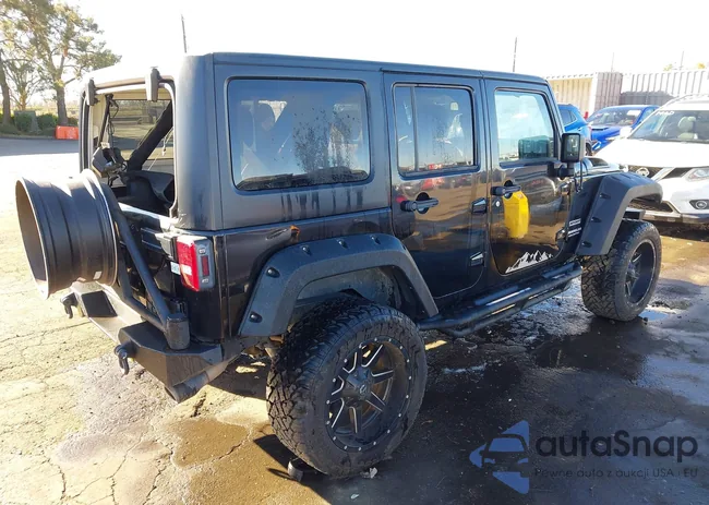 1C4BJWDG3HL683354: 41372338