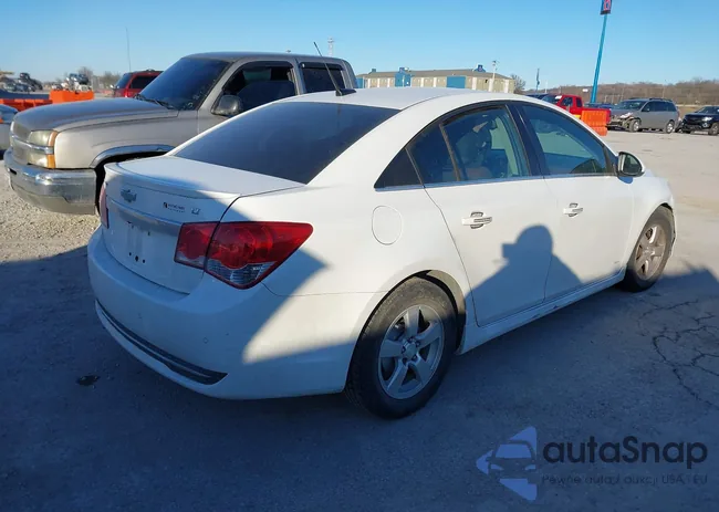 1G1PC5SB4E7232111: 41373257