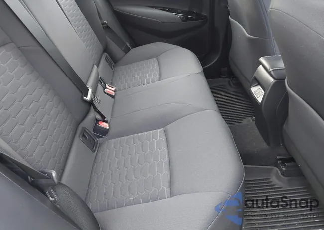 JTND4MBE6S3233643: 41379718