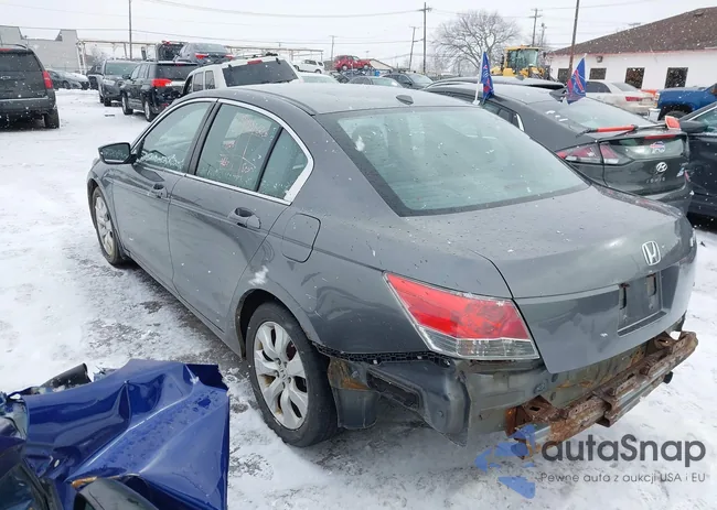 1HGCP26858A803265: 41380702