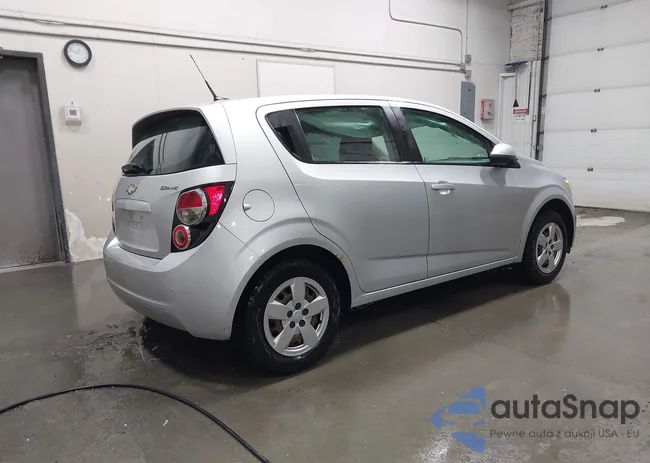 1G1JB6SH3D4203220: 41383499