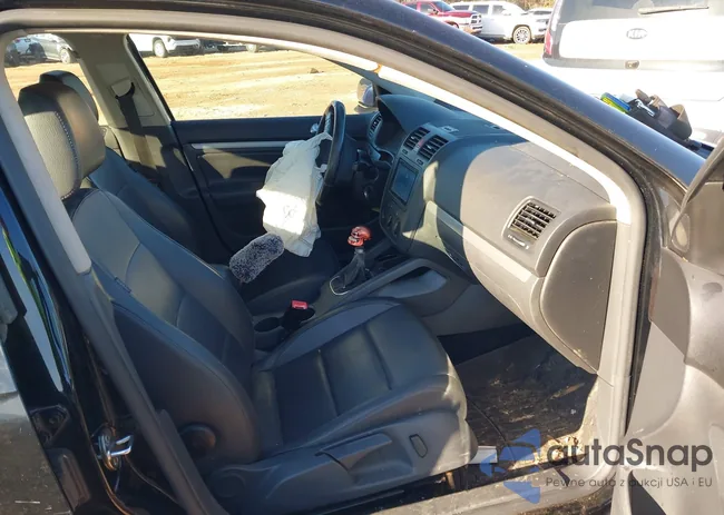 3VWRL71K59M094245: 41384203