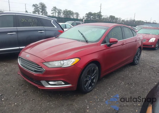 3FA6P0HD1JR256877: 41384458