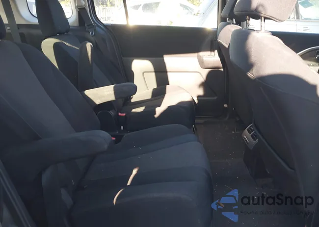 JM1CW2BL4C0111976: 41390717