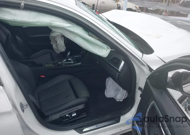 WBA8E1C53JA171660: 41393313