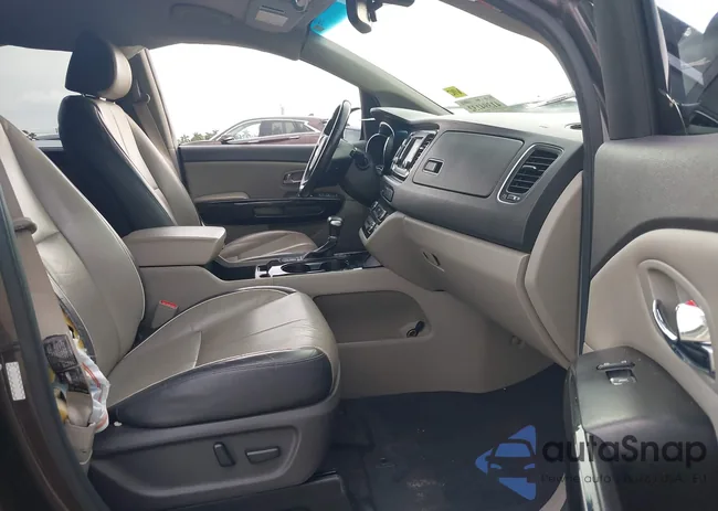 KNDMC5C19H6271402: 41394132