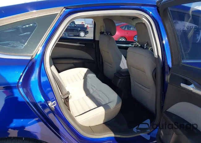 3FA6P0G76DR194201: 41395543