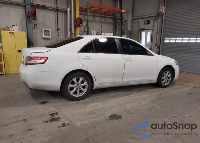 4T1BF3EK1BU688214: 41399677