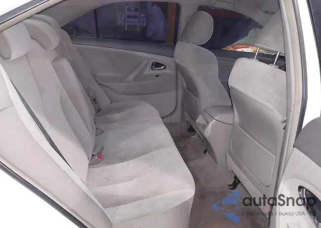 4T1BF3EK1BU688214: 41399677