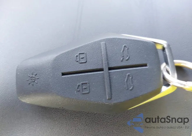 VCF1UBU27PG008596: 41400594