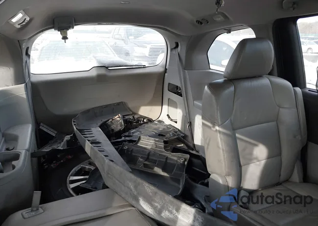 5FNRL5H69CB050339: 41404147