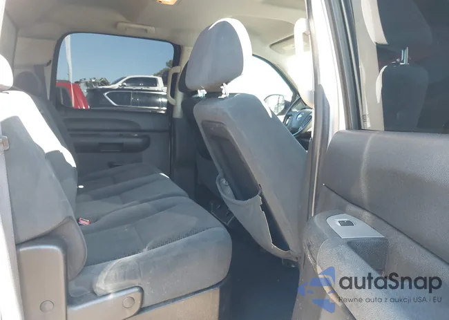 2GCEC13J871688674: 41404331