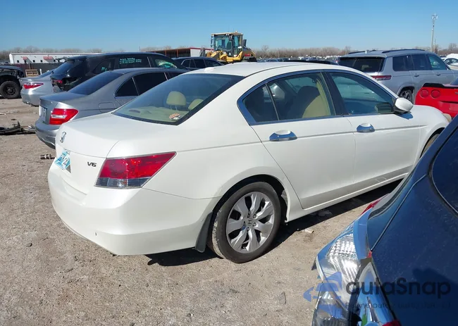 1HGCP36889A018097: 41403664