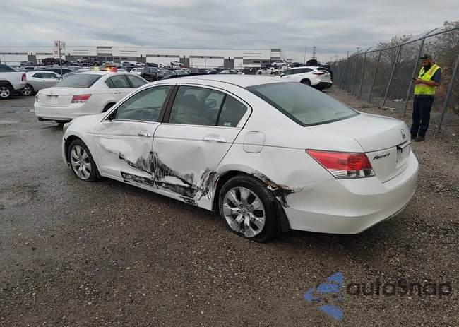 1HGCP36889A018097: 41403664