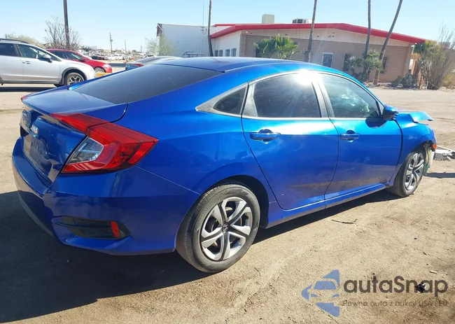 2HGFC2F58JH558936: 41403684