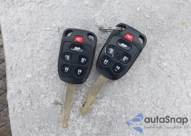 5FNRL5H68DB084225: 41406954