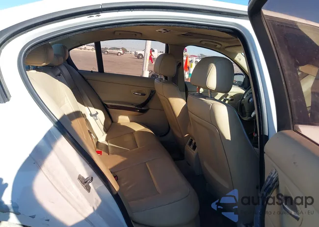 WBAPH5G51ANM34810: 41409899