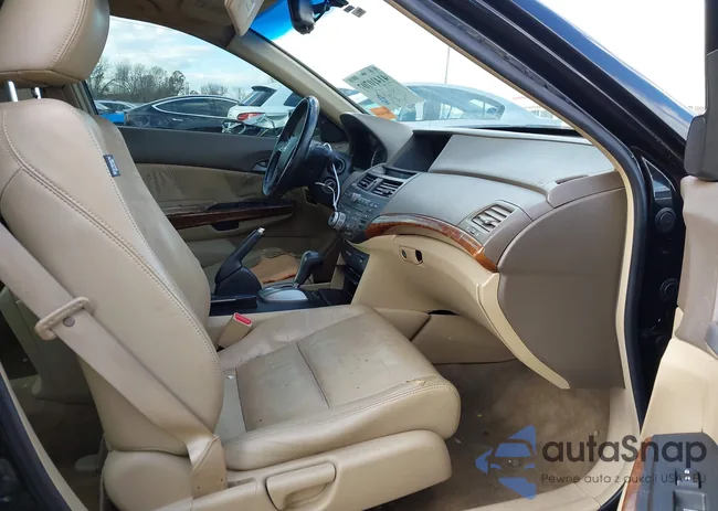 1HGCP26849A032315: 41410707