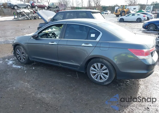 1HGCP2F76BA089628: 41413364