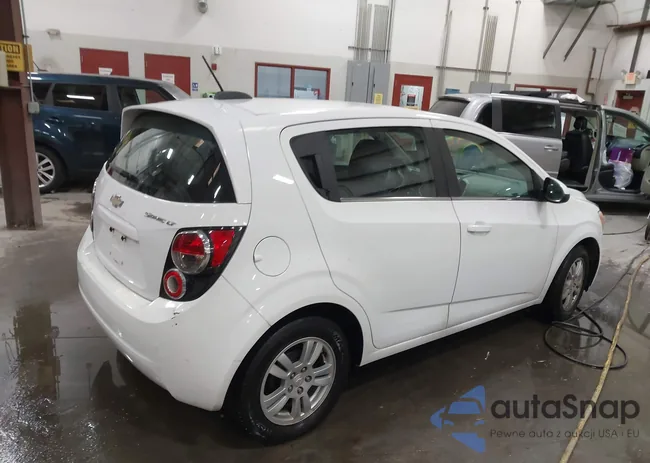 1G1JC6SH4F4151872: 41412645