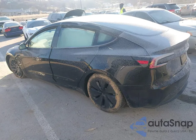 5YJ3E1EA8RF766983: 41416368