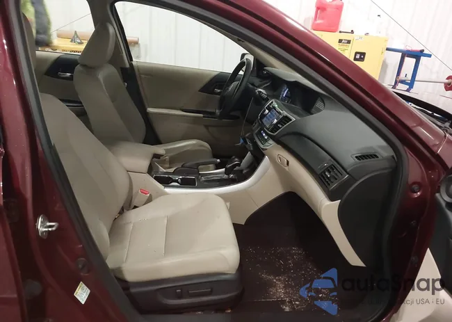 1HGCR2F89DA180527: 41416759