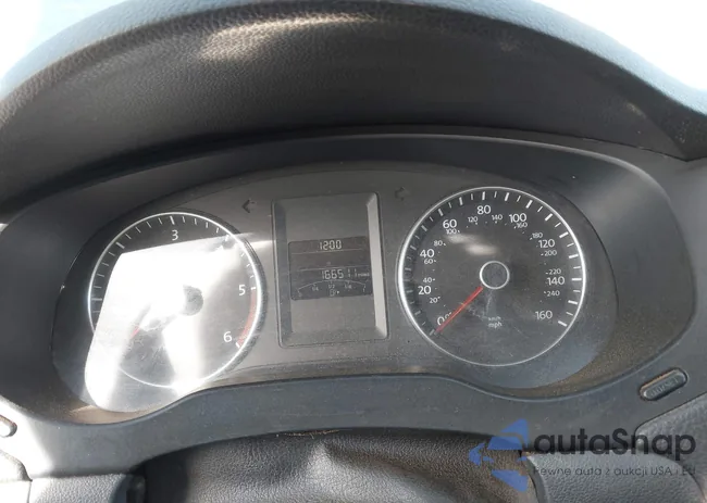 3VW3L7AJ7EM367323: 41419079