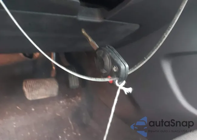 1FADP3F25EL366104: 41425124