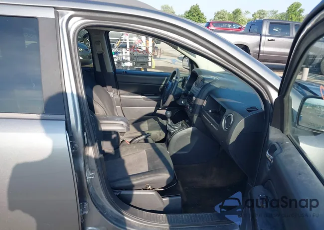 1C4NJCBAXDD218634: 41425286